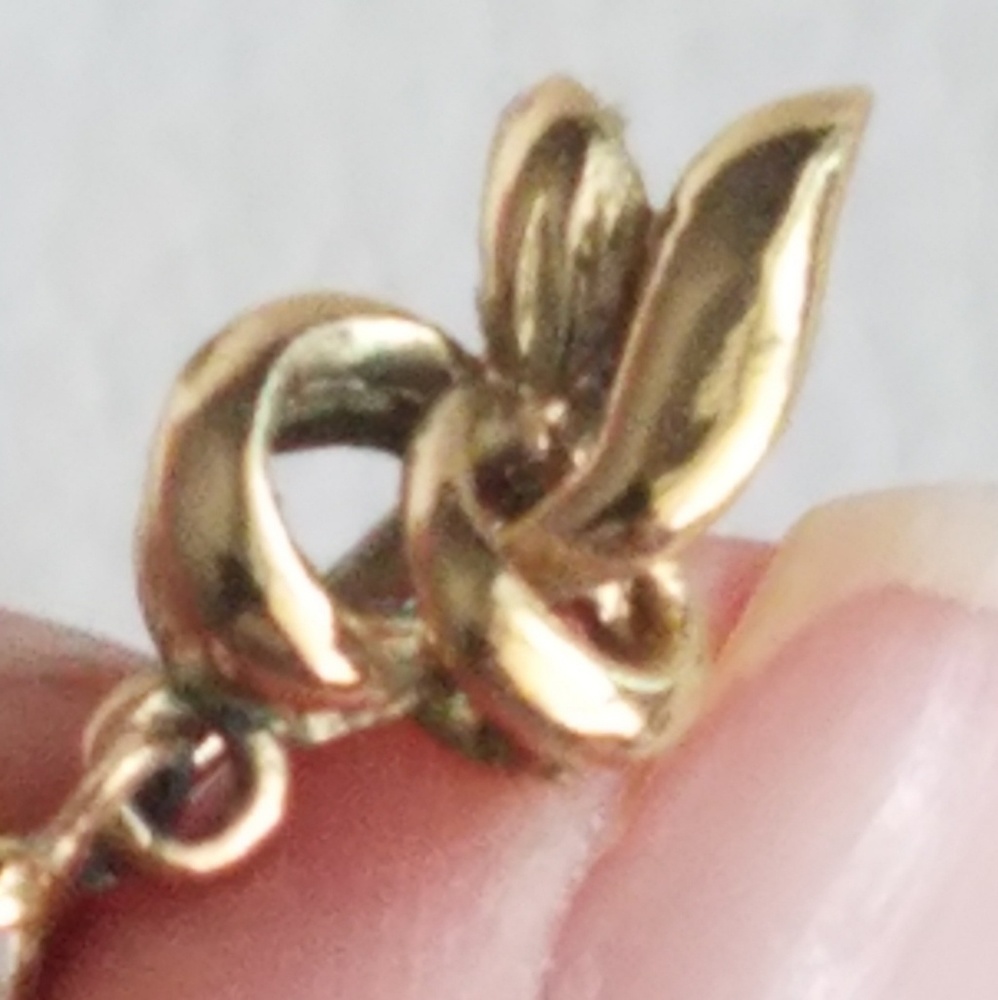 Vintage Goldtone Rhinestone Clip-on Earrings - Picture 4 of 6